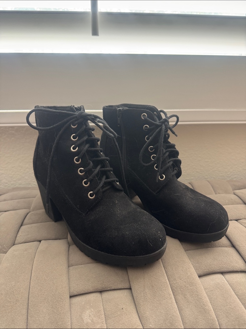 Soda Booties Lace Up Womens 8